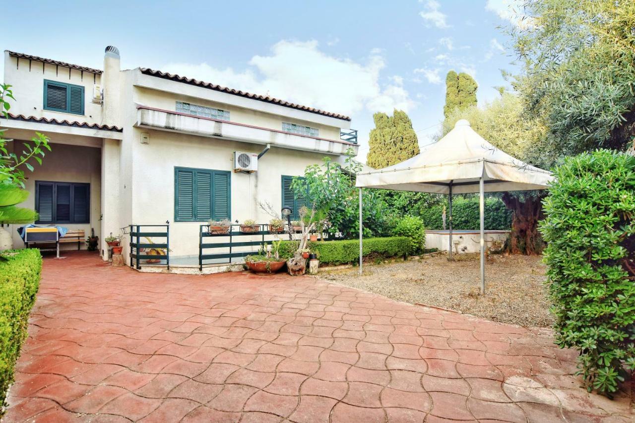 Villetta Gina Avola Luaran gambar